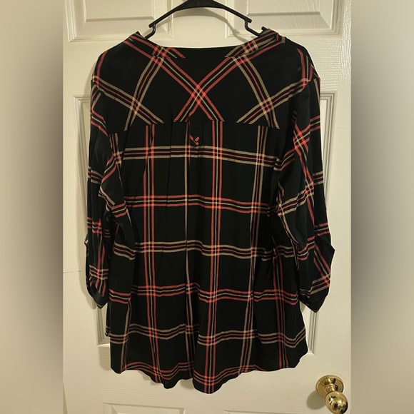 Torrid - Black and Pink Plaid Top 2X - Picture 2 of 3